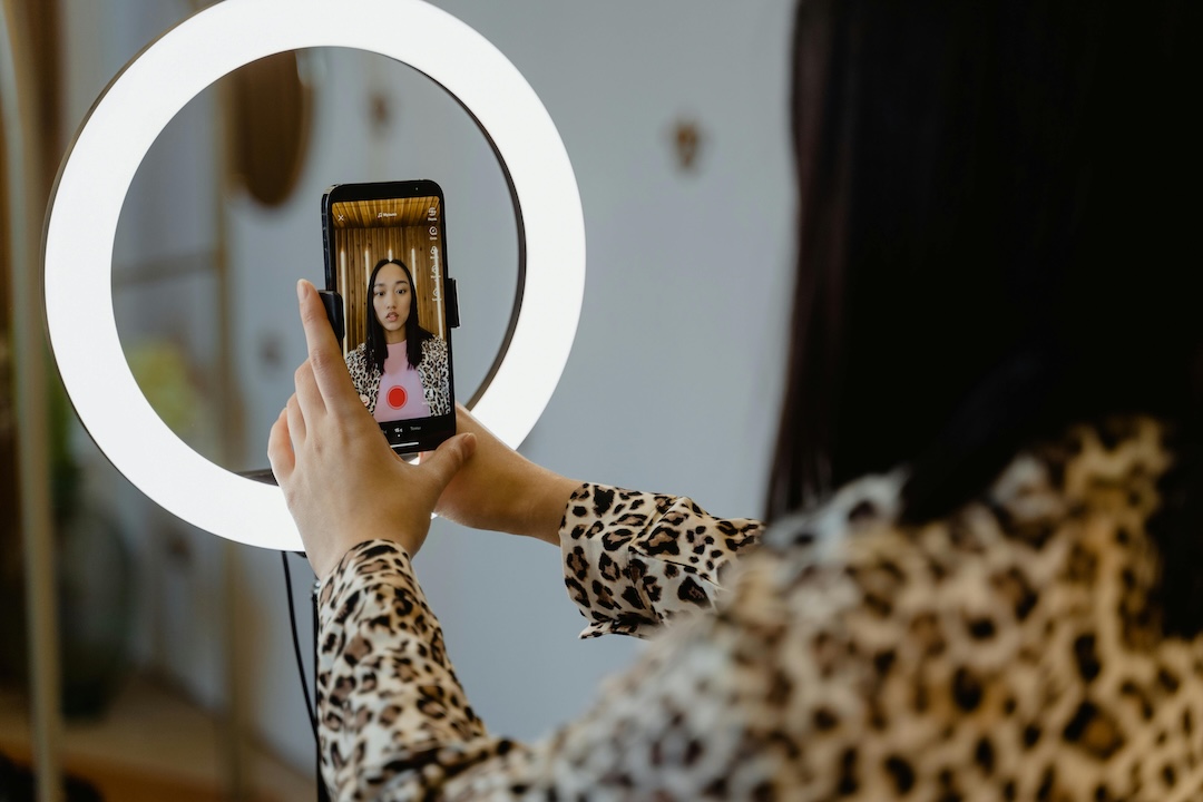 The Power of the Reel: How Short-Form Video is Revolutionizing Grassroots Influencer Marketing